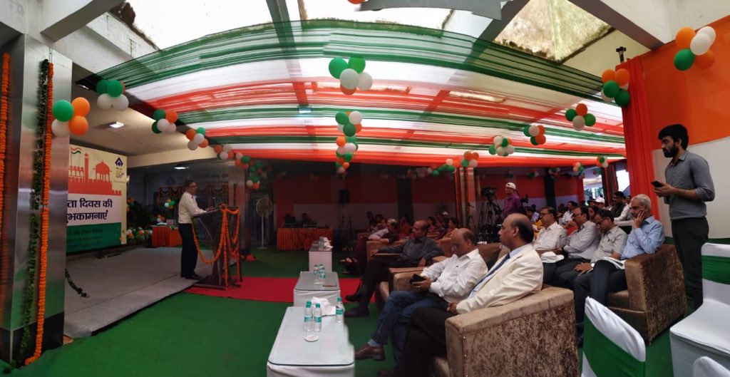 SAILsteel's tweet photo. Our H2FY19 was one of out best performances, We have to ramp up our production and reduce our cost of production.
~ Shri Anil Kumar Chaudhary, Chairman SAIL
#IndependenceDayIndia #IndependenceDay2019 #SAILTransformingIndia #SAILSteel #SAILMakingIndia #SwadeshiSteel #Steel https://t.co/bdSaKsUOMo