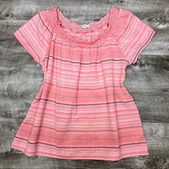 Kalsss_Poshmark's tweet photo. So good I had to share! Check out all the items I'm loving on @Poshmarkapp from @jsteras #poshmark #fashion #style #shopmycloset #ymi #beachlunchlounge #prana: https://t.co/jtT0RDYCam https://t.co/LrGsp2ZXqH