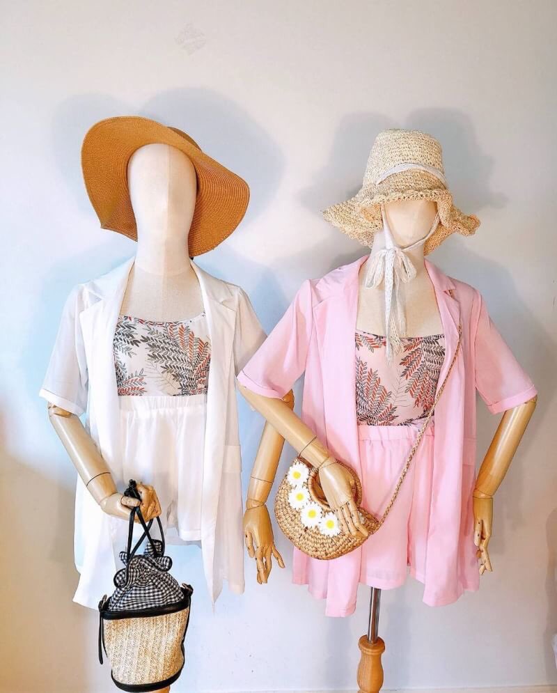 BoxtShop's tweet image. 🥨set 3 ชิ้นราคาเบาๆๆ ผ้าดีนะคะ เสื้อสายเดี่ยวลายสวยปรับสายได้* + กางเกงขาสั้นซับในอย่างดี +เสื้อคลุม ผ้าชีฟรองเกาหลีเนื้อดีค่า คุ้มมากๆทั้งเซท
อก 32-36 เอว -30 สะโพก-36 ยาว 15”

260.-
#KCON2019THAILAND #เรื่องเล่าเช้านี้ #ประชุมสภา #ปรมจารย์ลัทธิมารep50 #ไอ้ดินลูกชู้