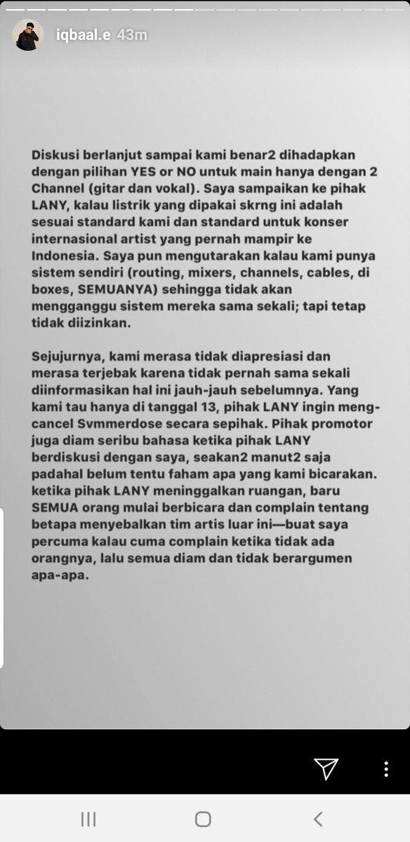 assivaazhary's tweet photo. So there's no electricity problem kinda thing? If it's so, then shame on u Lany. Only ur songs r good but not ur team. How could u ask sth that isnt even available here on D-DAY and just let us waited like idiots for HOURS??π #LANYinJakarta #lanyjakarta ,#lanyjkt #LANYINDONESIA https://t.co/xT4JV2lCVm