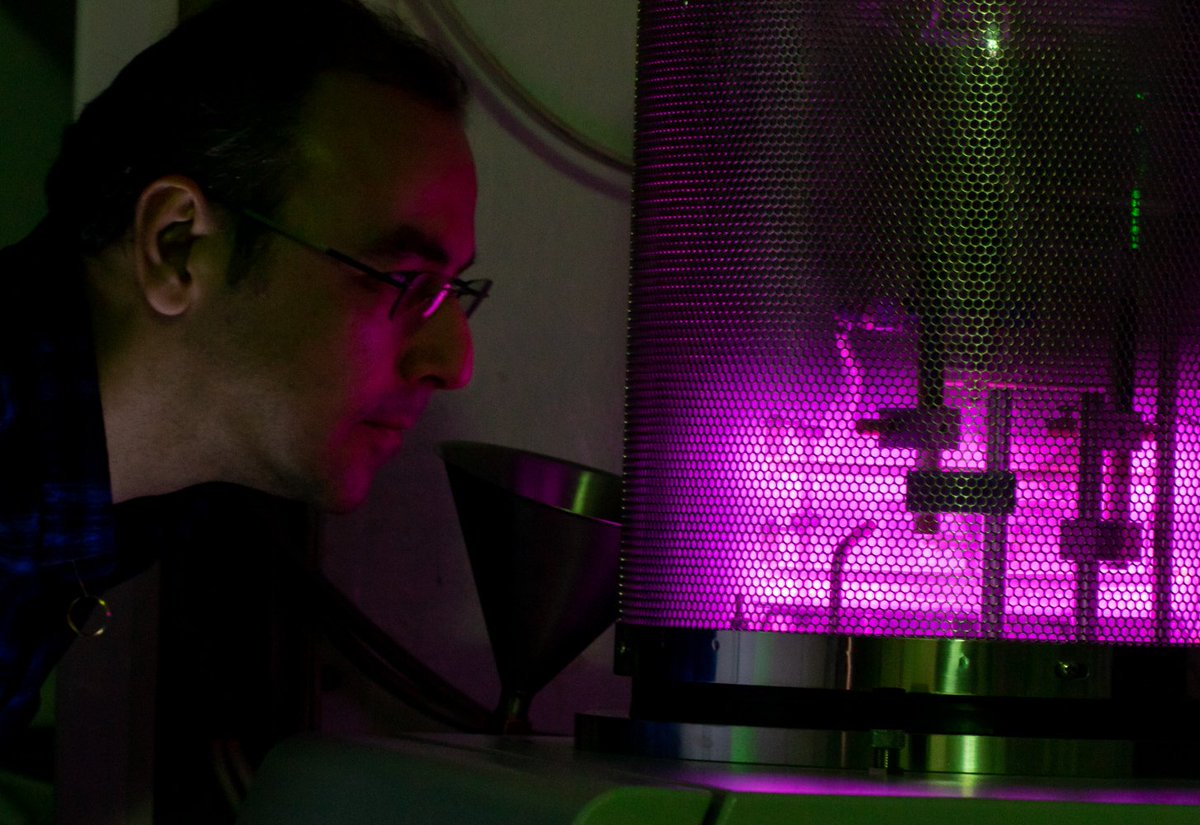 Molecular Horizons @ UOW tweet media