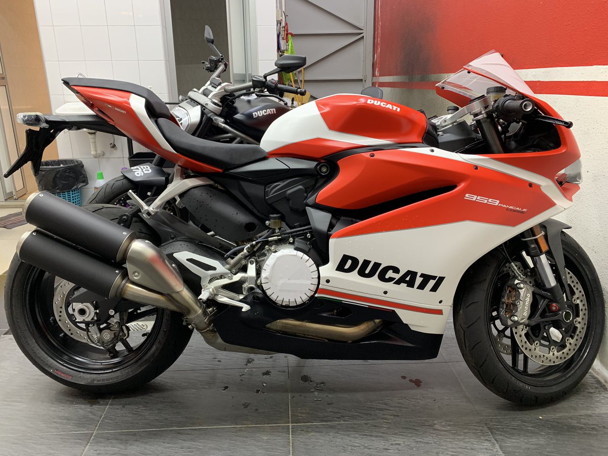 Hayati_J's tweet photo. Seksi seksa 😍 #panigale #corse #ducatilover #ducatipenang #ducatimalaysia https://t.co/I6SudoykGQ