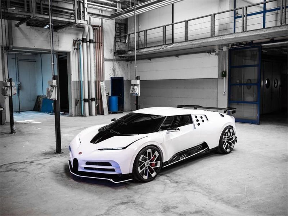 DaSupercarBlog's tweet photo. https://t.co/Qn14gHZQYG

Bugatti Centodieci leaked!

#EB110SS #Bugatti #Centodieci #BugattiCentodieci #supercars #hypercars #PebbleBeach #MontereyCarWeek https://t.co/IkdBI7pnSS