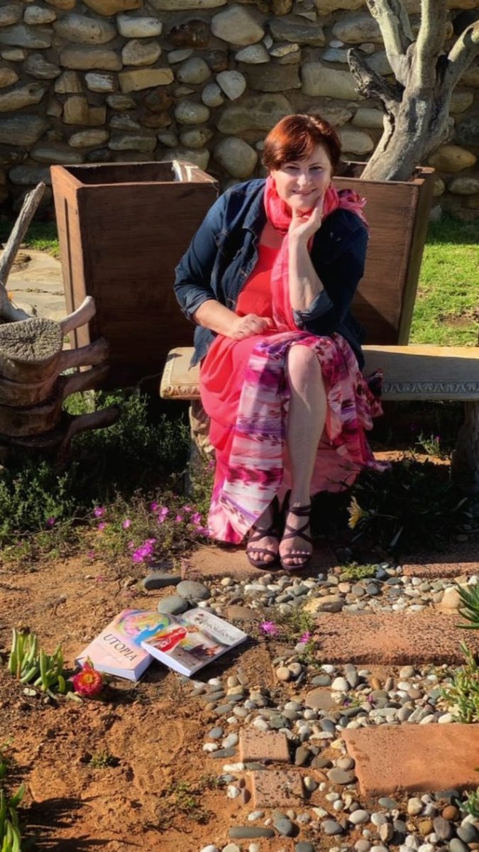 Lizetteagenbach's tweet image. Photoshoot for my new novel #Absolutions sequel to #Utopia