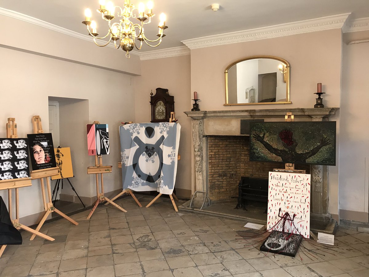 amitsharma_art's tweet photo. #DIMH19 #DIMH2019 was great fun. Amazing presenters, really cool art workshops, virtual reality and artificial intelligence, research for mental health and then art exhibition. Whatβs not to like. #mentalhealthawareness
#mentalhealthart https://t.co/iYU6eNhyra