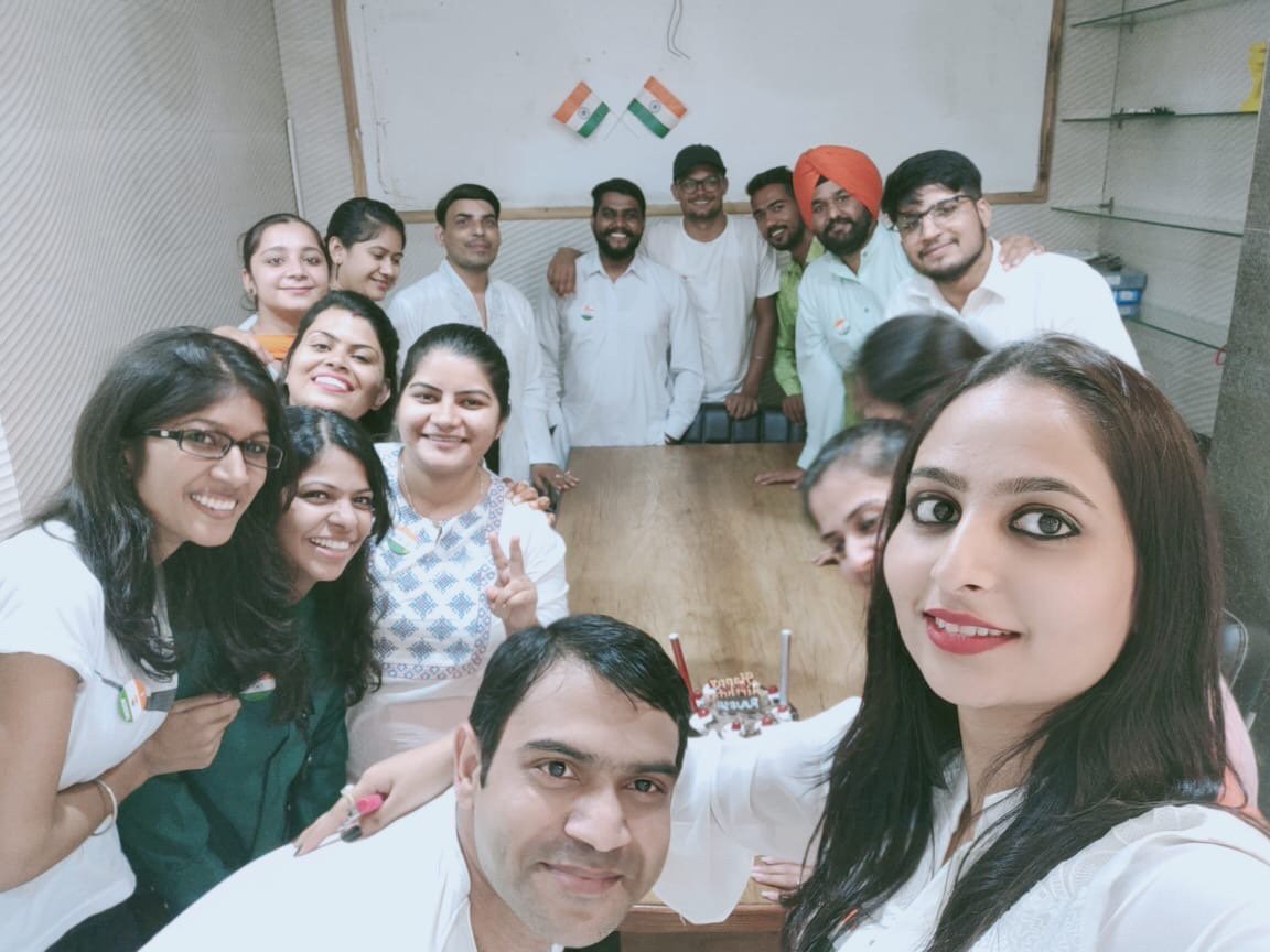 apidots's tweet photo. Freedom is something that money can’t buy, it’s the result of the struggles of many #Bravehearts. Let us #honour them today and always. Happy Independence Day 2019!
83Ideas Wishes You Happy Independence Day to all.

#HappyIndependenceDay #83ideas #Freedom #JaiHind https://t.co/IWMjWBzg5i