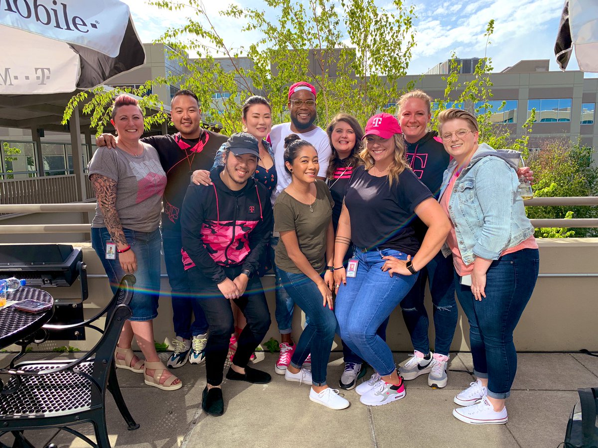 GTMMagenta's tweet photo. Part of the dream team after the Consumer Markets All Hands today! #FrontlineNEXT https://t.co/OmhmhKFBGx