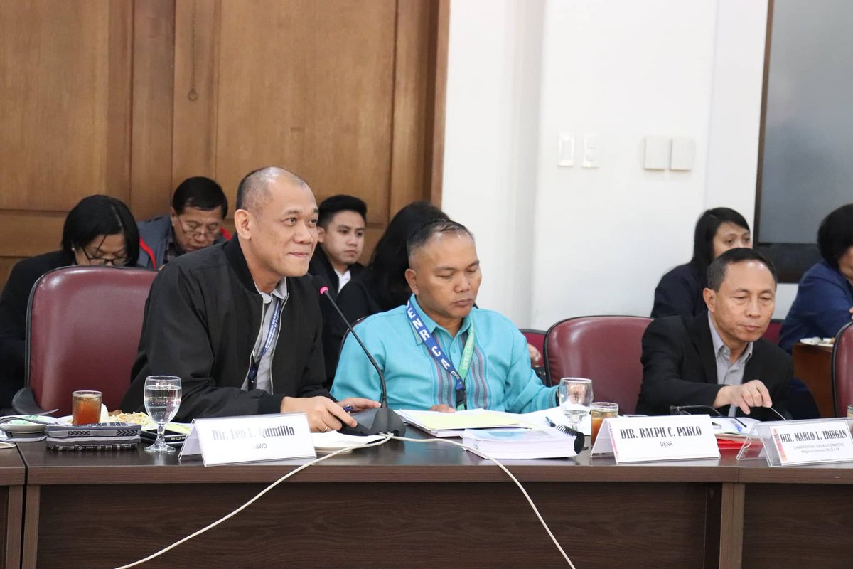 dswdfocar's tweet photo. OIC-Regional Director Leo L. Quintilla joined the Regional Development Council (RDC) - Cordillera Administrative Region Advisory Committee Meeting at the House of Representatives where he lobbied for support for the institutionalization of KC-NCDDP. @dswdserves @dswdkalahicidss https://t.co/9U2B0o4j4b