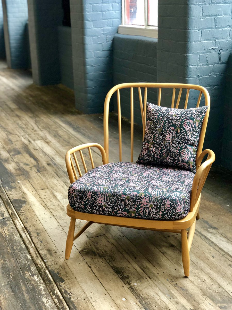 relovedsimion's tweet image. The recycled chair project is now complete with the fabulous @BeevorCharlotte recycled fabric design printed @fashion_formula on this beautiful vintage Ercol chair? Perfect match a vintage chair and recycled fabric! What do you think? #statementchair ? #upcycled #moneyfornothing