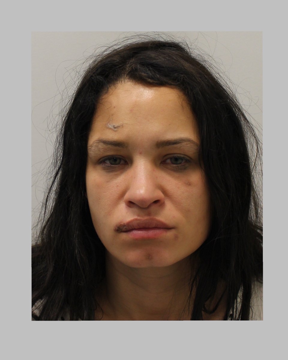 MPSBarnet's tweet photo. #NWBCUIOMTeam - Nice spot by local Officers last night. #IOMTargetNominal Louise WARD, age 32, of HA8 was spotted by local Officers in NW10. They were aware that she was #WANTED Recall To Prison. She was promptly #ARRESTED. She's going back to Prison! https://t.co/qqd0GWKEtW