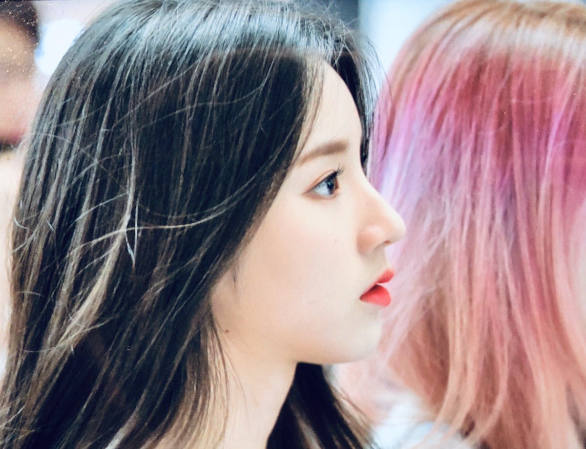 heejin pics (희진) tweet media