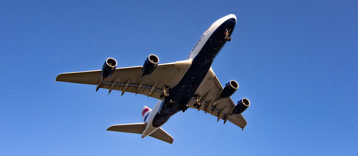 Kent_YVR's tweet photo. Here's a bit of a different look 😉 Short final / short lens for British Airways Airbus A380 arrival @yvrairport from LHR tonight. #yvrspotters #Vancouver #GXLEH #LEHulk https://t.co/5VIpubiPcV