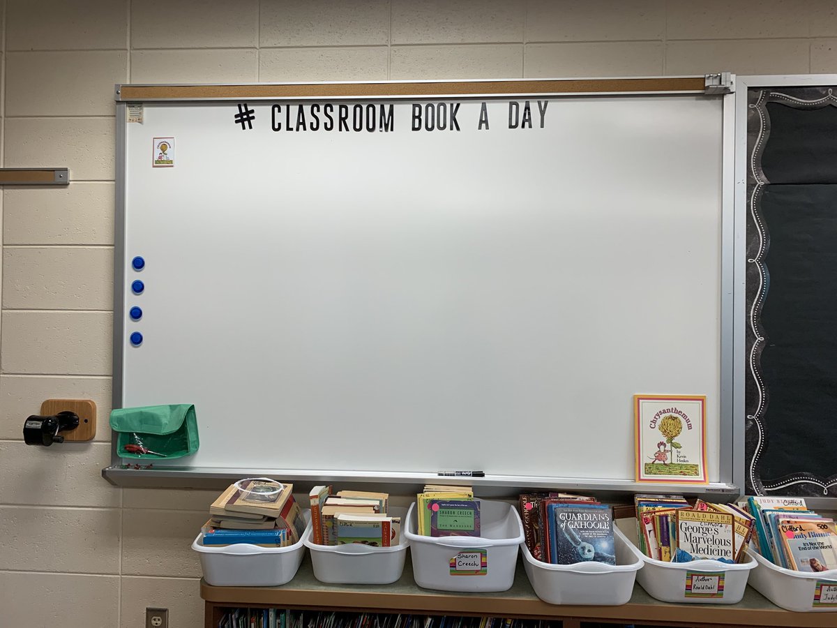 mmclifford12341's tweet photo. First day of school! #sch12 #15k #classroombookaday #FirstDayofSchool2019 #pantherpride https://t.co/XNbvaBoNtk