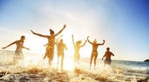 RPopolare's tweet photo. Buon Ferragosto! https://t.co/DxMcyJBv99