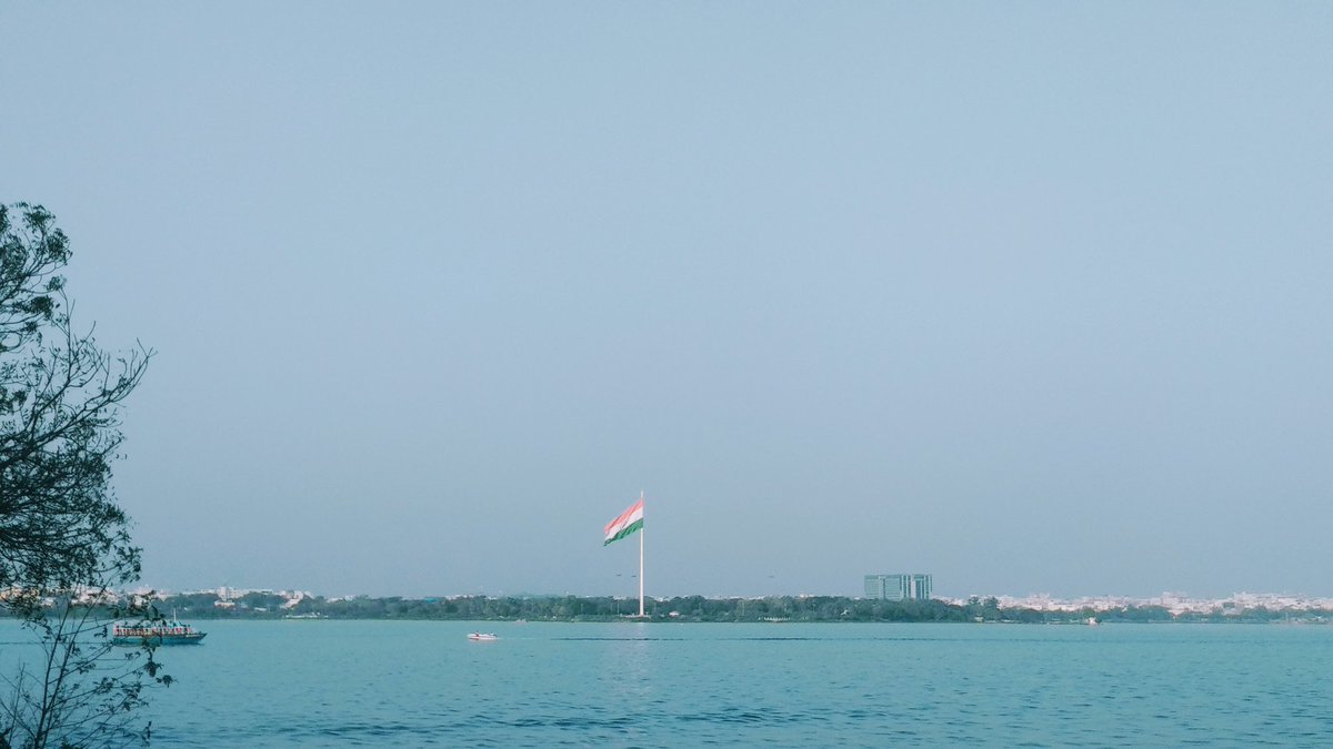#India #NationalFlag 🇮🇳  
@ #SanjeevaiahPark, #HussainSagar, #Hyderabad, #Telangana, #IncredibleIndia