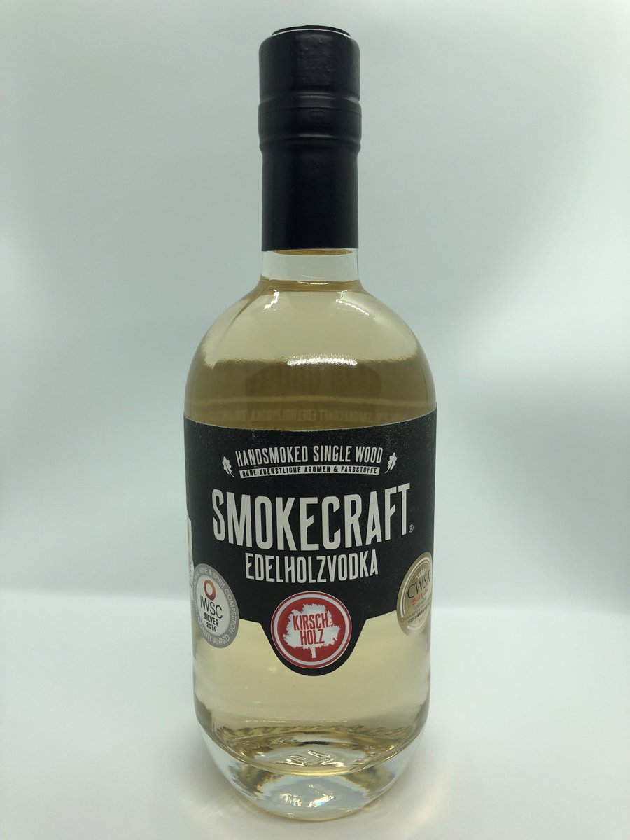 METRO_DE's tweet photo. Heute starten neue Produkte mit viel Energie und intensivem Aroma in unserem #startup-Regal: der natürliche Energydrink #Flash, die sojafreie #WienerWürze, die Cold Brew-Limonade #Madmonk und der Edelholzwodka #Smokecraft. Mehr Infos unter: https://t.co/8yG6PzJknA /bh https://t.co/SE8g6Igmuv