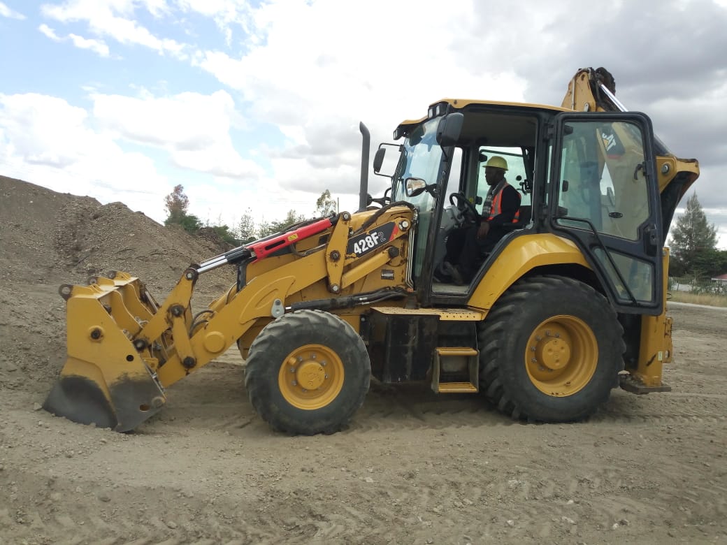 Senseitraining's tweet photo. #ChallengeThursday 
Operators Challenge:
Name types of earth moving machines under the plant operator course.
@ntsa_kenya 
@KenyanTraffic 
@TVETAKenya 
@PriscillaKemmie 
#HomeOfGreatPracticalSkills
#ThursdayThoughts 
#ThursdayMotivation  #MalizaVitaKenya https://t.co/sksgcsjjj3