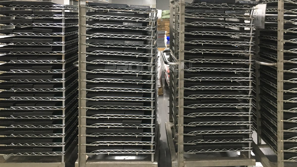 Proluxon_Elec's tweet photo. #Proluxon,Factory of #ledscreen. Production line busy for rental and fixed installation products. #leddisplay #ledpanel #ledsign #ledbillboard #ledbanner #rental #indoor #event #musica #music #led #paineldeled #teladeled #pantallaled #pantallas #advertising #palco #stage #eventos https://t.co/34xEhFERFd