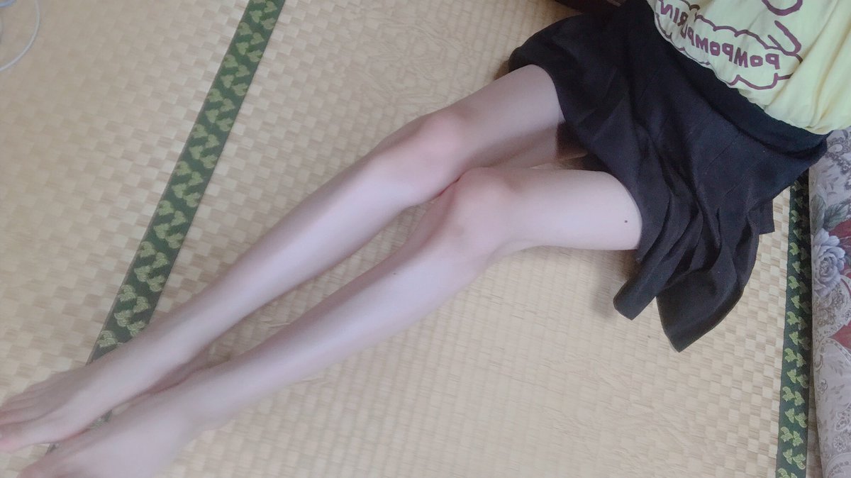 doll_735's tweet photo. 美脚になりたいな https://t.co/7vDLVRkxsY