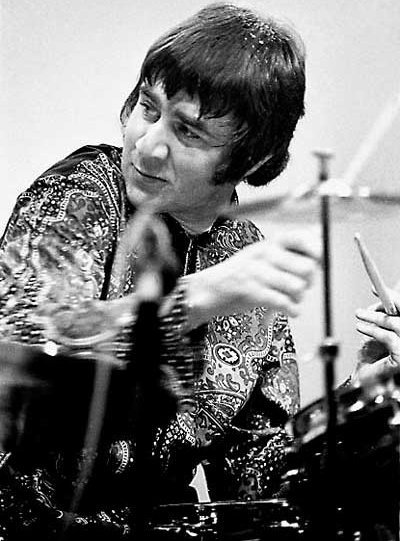 Happy Birthday to Spencer Davis Group drummer Pete York, born on this day in Redcar, Yorkshire in 1942.   