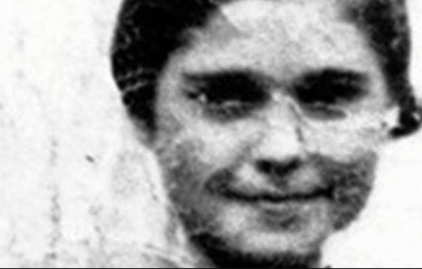 Hoy hace años que asesinaron a Maravillas Lamberto, tenía 14 años, y su delito fu acompañar a su padre a declarar al Ayuntamiento de Lárraga. La violaron en manada, la fusilaron y usaron su cuerpo como comida de perros.
Y aún hay quien huye de la memoria histórica.