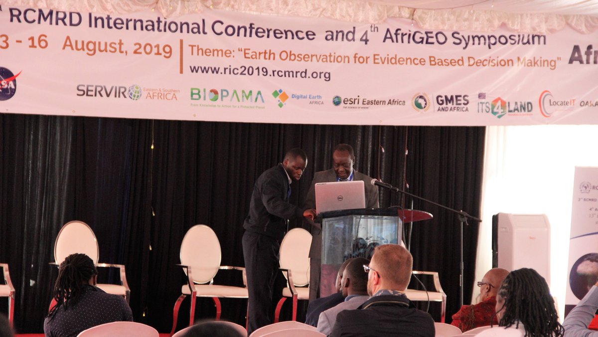 RCMRD_'s tweet photo. #RIC2019 #3rdRIC #4thAfriGEOSymposium Vihiga County Governor Dr Wilbur Ottichilo makes key note remarks on SDGs and Earth Observation during Day 3 of our annual Conference. @GovernorVihiga @VihigaCountyGov @RCMRD_ @SERVIRGlobal https://t.co/74y9M4Pvjv