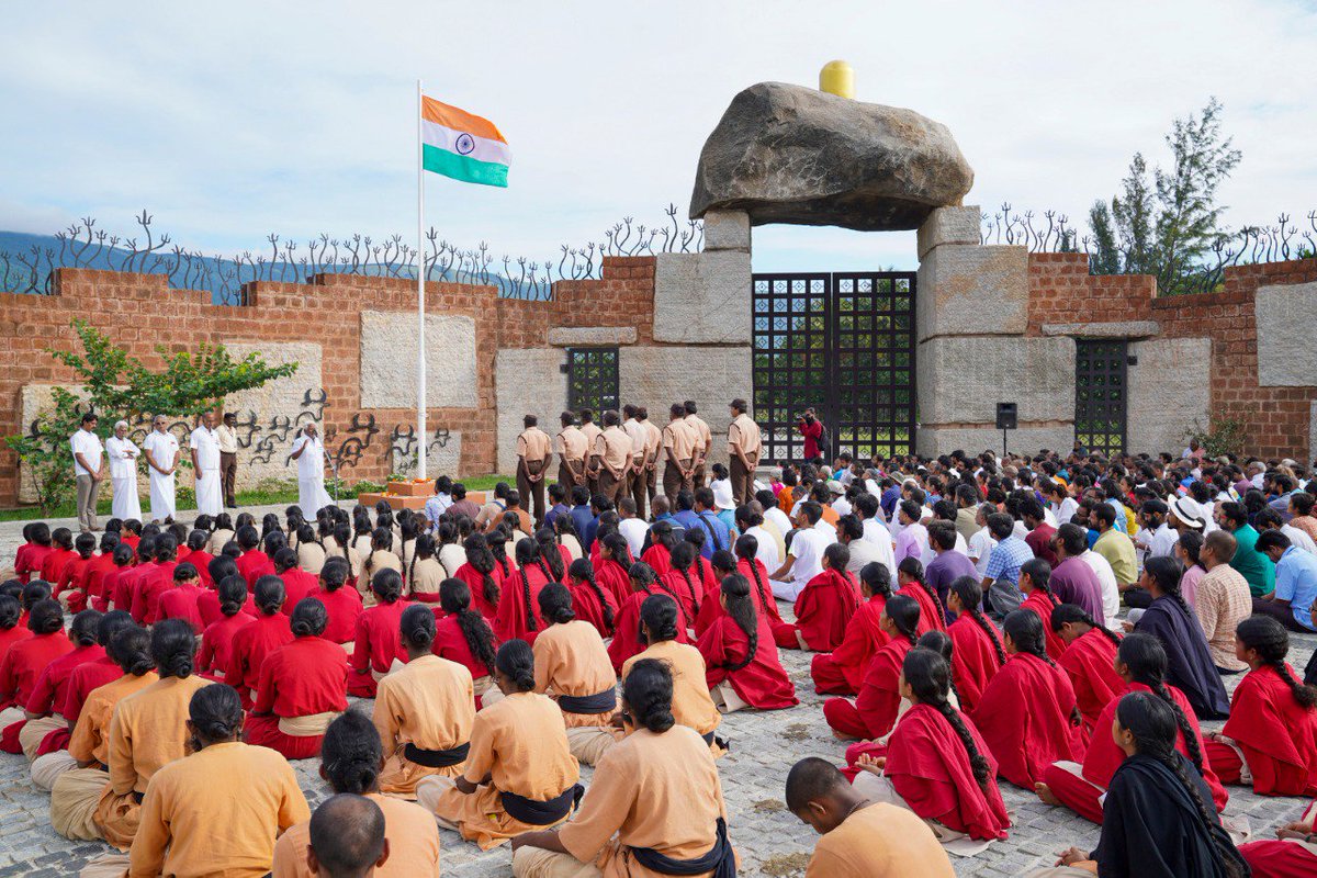 SadhguruJV's tweet photo. I am at Manasarovar. Independence Day at Isha Yoga Center. 73rd year in many ways most significant with India sitting on a threshold of tremendous possibilities. Jai Hind. -Sg #IndependenceDayIndia #IndependenceDay2019 #73rdIndependenceDay #JaiHind https://t.co/b0QdzhL9Rj