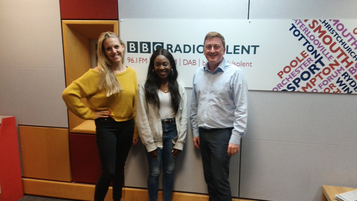 UoSMedia's tweet photo. 🎙️ Listen to @kieronbroadhead and Sarah talk to @stephnradio about how the University clearing works and their tips to A Level students looking for courses today.
📻
#alevelresultsday2019 #TELS #UoSclearing
https://t.co/DGGmm8qkd6 https://t.co/ZNzFyuAb3q