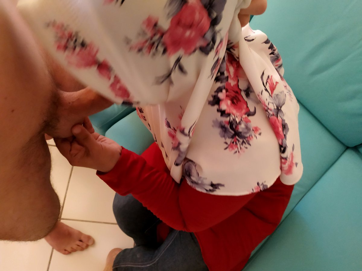 LatinMardin's tweet photo. İşte an itibariyle güzel bir bayanna zevkli zaman geciriyoruz istiyen bayanlar kızlar varsa emrinizdeyim https://t.co/X7jm3ftysb