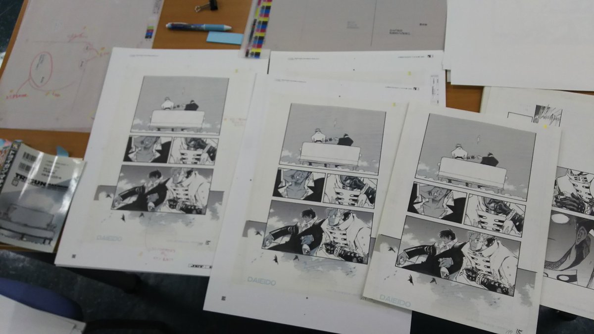 今秋発売のトライガン複製原画集の初校・再校・生原稿。再現性が凄すぎ