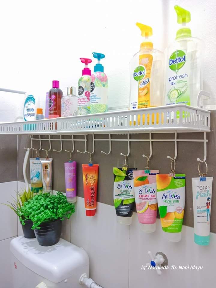 Idea_Skincare's tweet photo. Simple dan tersusun je..guna barang2 dari Kedai ECO, lepas ni tak da lah botol-botol syampu biar atas lantai je kan😅😅

Kredit: Nani Idayu https://t.co/7jKO1vRva5