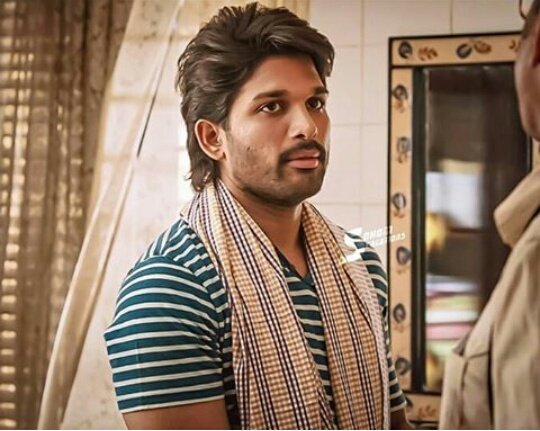 NoOneLxves_Me's tweet image. #classLook.. ✌✌🙏🙏.....#Outstanding.. #2K20... #waiting.. @alluarjun... Hope this project is outstanding 🔥🔥🔥🔥