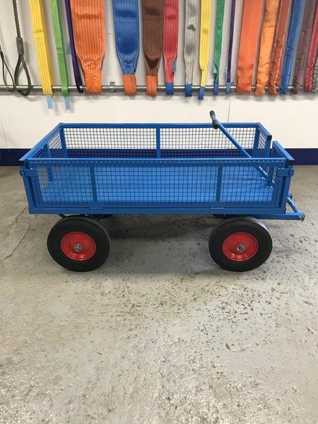 Protier_Lifting's tweet photo. Check out our Newly Fabricated Site Trolley with Drop Down Sides &amp; Turn Table, Brilliant for when your transporting heavy equipment &amp; need to give your back a rest. 

Available to purchase online at https://t.co/KvIlVnDWC3

#fabrication #turntable #heavyequipment #protierlifting https://t.co/nSNmDZXgxh