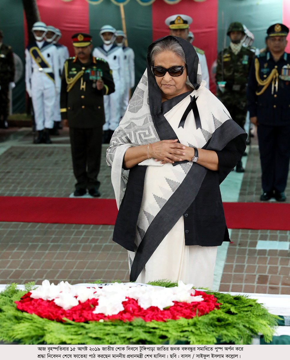 albd1971's tweet photo. HPM and Awami League President #SheikhHasina paid her respect to the Father of the Nation and other martyrs of 15th August at Dhanmondi, Banani and Tungipara #NationalMourningDay https://t.co/g6btI8lBRY