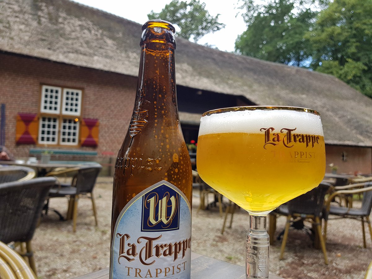 Brabant barst van de gezellige (bos)cafés! Op de Paarse <a href="/LaTrappeBeer/">La Trappe Trappist</a> fietsroute rijg je er zo een stuk of 8 aan elkaar, laten De #Reismannen​ zien in hun nieuwe blog. Kende jij al deze cafés al? reismannen.nl/2019/08/een-mi…