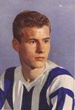 EfbNostalgi's tweet photo. 🎖️Knud Petersen f. 15.08.1942 d. 31.01.1990

Knud spillede hele livet i EfB, hvor det blev til 253 førsteholdskampe, fire Danmarksmesterskaber og Pokalvinder i 1964.
Knud Petersen døde alt for ung - kun 47 år gammel.
#EfB #sldk #traditionsklub https://t.co/O28TmyDg9Q
