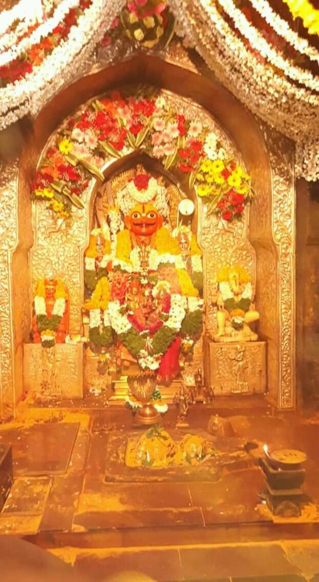 🚩जेजुरीचा खंडेराया 🚩
Today's Darshan of Shri Martand Bhairava @ Jejuri, Maharashtra 🙏

|| Yelkot Yelkot Jai Malhar ||

#TempleConnect #MartandBhairava #Khandoba #Bhairava #LordBhairava #LordShiva #Jejuri #Pune #Maharashtra
templeconnect.com
Your Devotional Connect Online