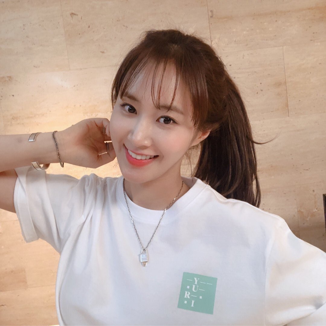 YuriBKwon19's tweet photo. 너의 Y U R I ❤️ https://t.co/qe32rTL4eU