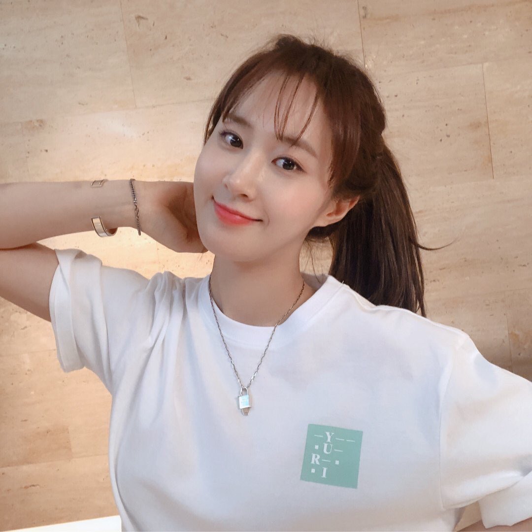 YuriBKwon19's tweet photo. 너의 Y U R I ❤️ https://t.co/qe32rTL4eU