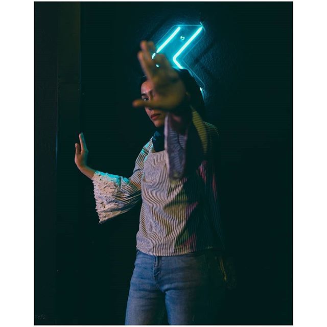 hasbvllah's tweet photo. Talk to the hand. 🌼
.
. .
.
#sonyalpha #shotz_fired #whp #jomportraitmy #xv_favourite #citygrammers #theimaged #depthobsessed #ipoh #malaysia #whplayers #artofvisuals #igersmalaysia #CreativeContentBuilders #illgrammers #moodygrams #bealpha #portrait… https://t.co/txtZao4qOc https://t.co/CMIGQqqoWL