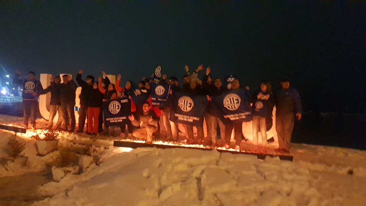 ate_prensaush's tweet photo. La Agrupación Carlos CASSINELLI-Lista Azul, vuelve a ganar en Tierra del Fuego.
@ateprensa https://t.co/gmbILCz2gp