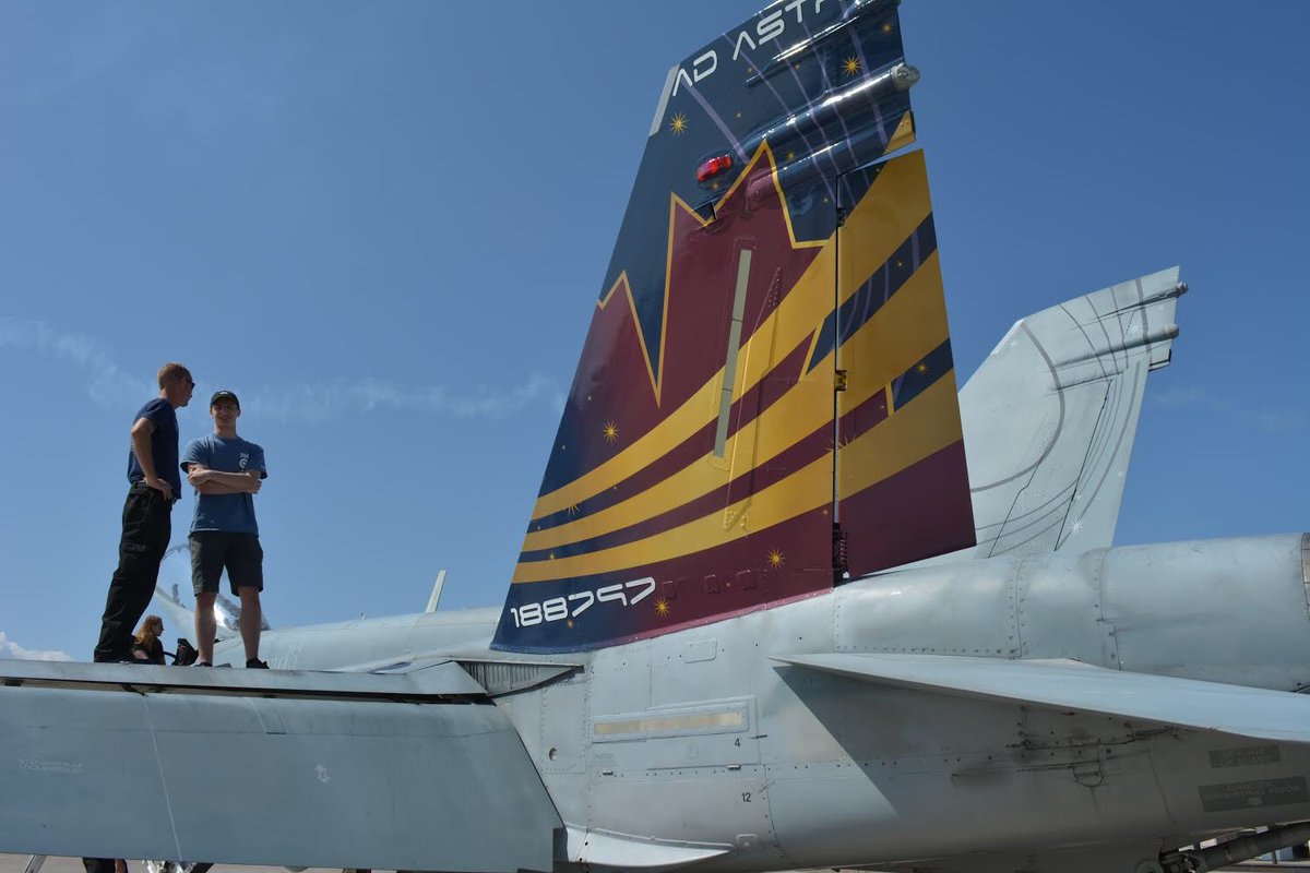 CF18Demo's tweet image. On Sunday we had the pleasure of hosting WO2 Joshua Ironmonger from 396 RCACS in Prince George. He met Humza and spent time with the techs getting a tour of the jet. Next year he’ll be studying BioChem at UNBC - Good Luck Josh! #inspiretofly #cadets #nextgenaviators @cadetsca