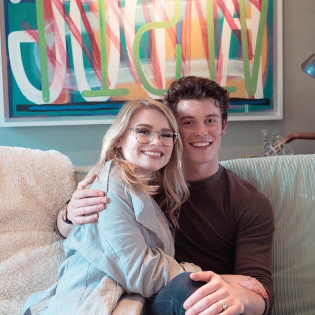 mattiemaeeee's tweet photo. happy bday to u mr mendes. thank u for turning life into magic. i love u forever. can’t believe u are actually 21🥺❤️❤️ https://t.co/XpuX5pvgdf