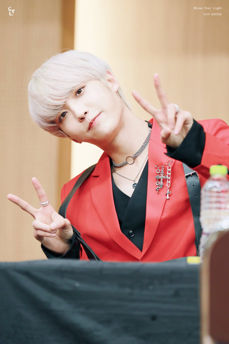 syl961106's tweet photo. 190112 🍒🐰 #업텐션 #up10tion #선율 #sunyoul @UP10TION https://t.co/KYHu3qUnig