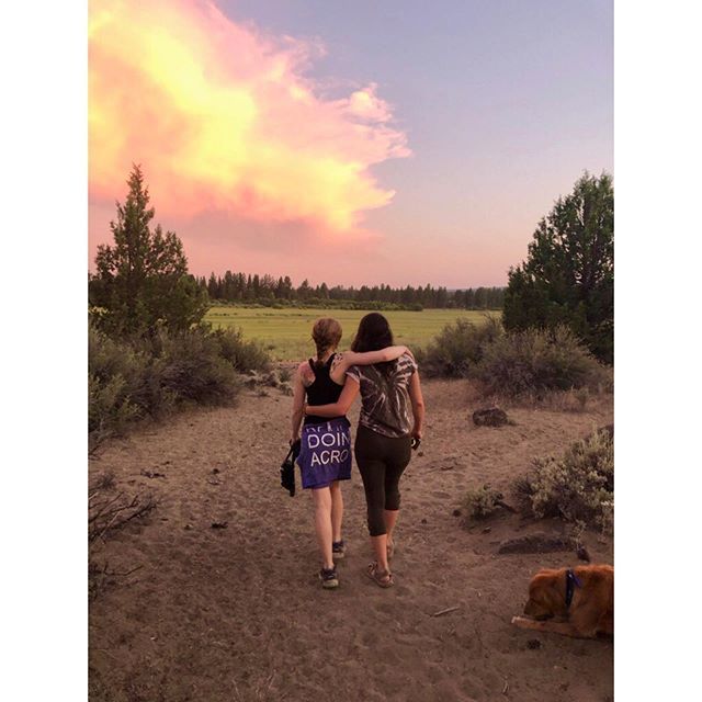 LindsiKayCircus's tweet photo. THIS GIRL. She has been an amazing friend and support system for me through SO many things, and I am feeling pretty blessed to have her in my tribe. A friend of ours captured this amazing photo of us walking our dogs into the sunset last night, and when he revealed it to me … https://t.co/e1poj2kQVx