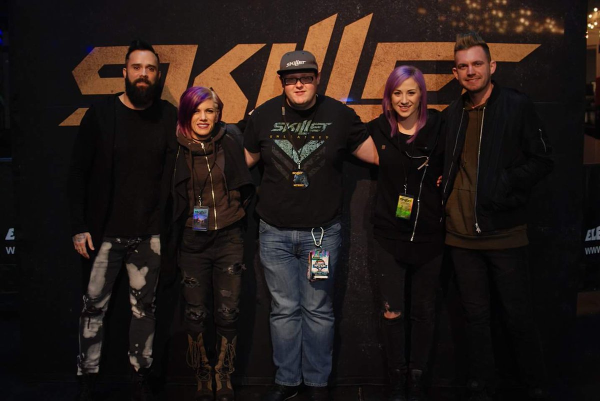 JDLMedia1776's tweet photo. ONE WEEK away from my 14th @skilletmusic show, as well as meeting the band for the 6th time!

Can't wait to hear this new music. Victrious seriously ROCKS!!! @johnlcooper @koreycooper @jenledger @morrisonseth #Skillet #Victorious #VictoriousWarTour #PanheadForLife #LoveTheseGuys https://t.co/1tw85xuwzg