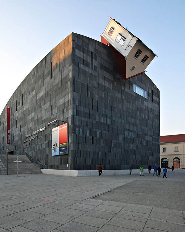 MuckTape's tweet photo. We love great architecture like this called “House Attack” from Vienna, Austria. #JoeZelenack https://t.co/WZbeSSe5QN