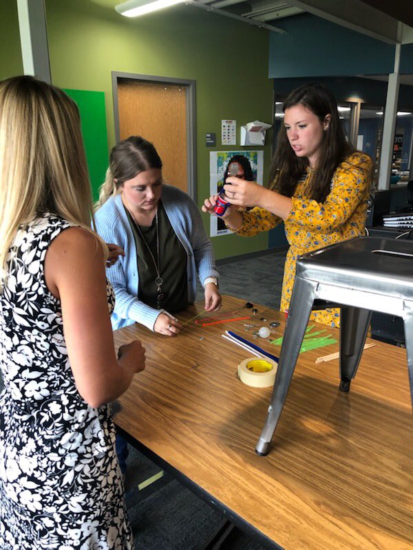 MiddleSiloam's tweet photo. Our 7th grade teachers working on a project during eMints training!  Fun!! https://t.co/fNyNolfVjQ