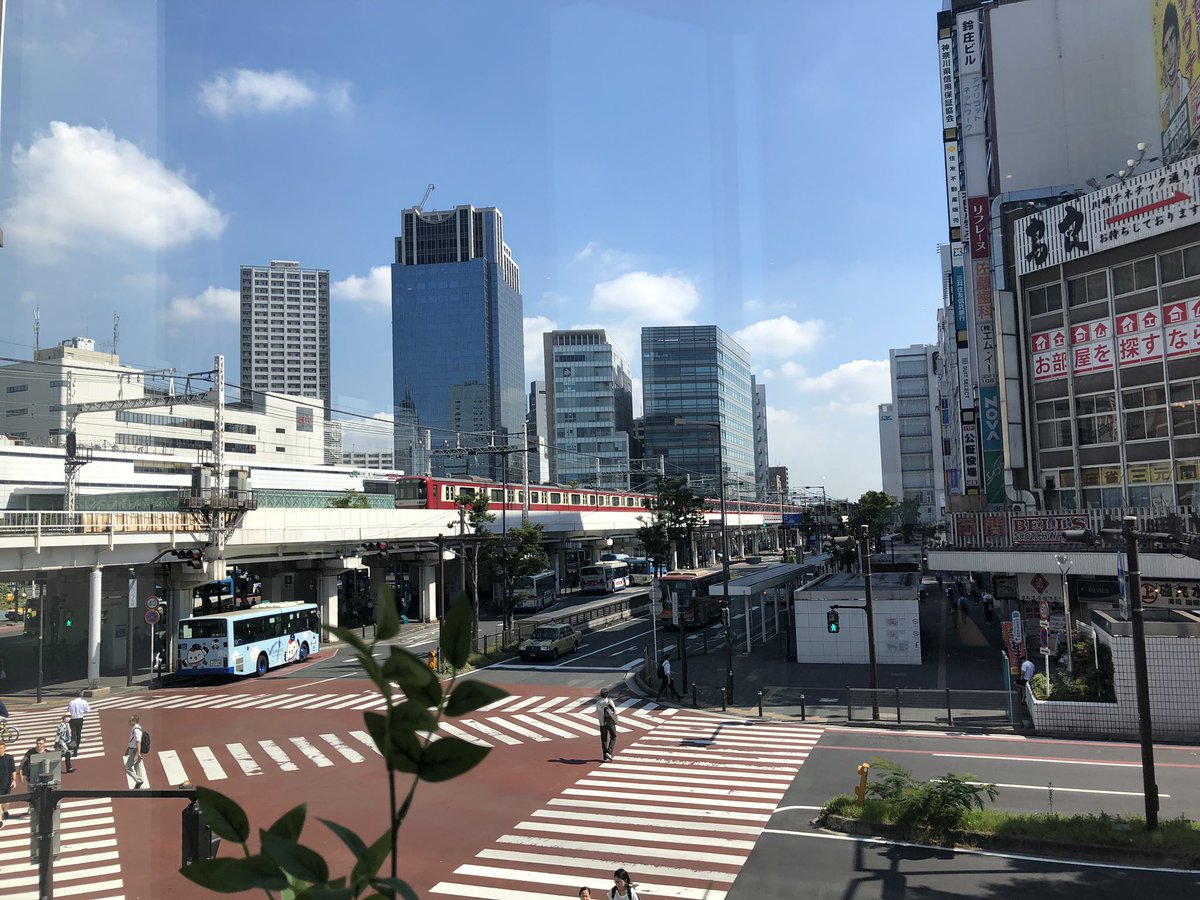 PAULSR0731's tweet photo. 京急線が #BTS にしか見えない💧
まだ頭の中は #バンコク に居るようです😓 https://t.co/dSH2OoGiqC