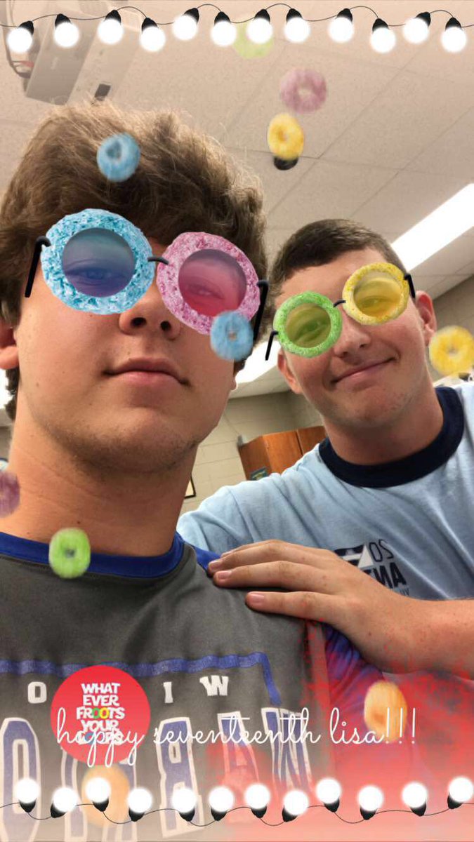 T_rhodes2's tweet photo. Big happy birthday going out to my boy Pick Nillips! #futon #pingpongchamps @nickster5969 https://t.co/QhFdV5BYon